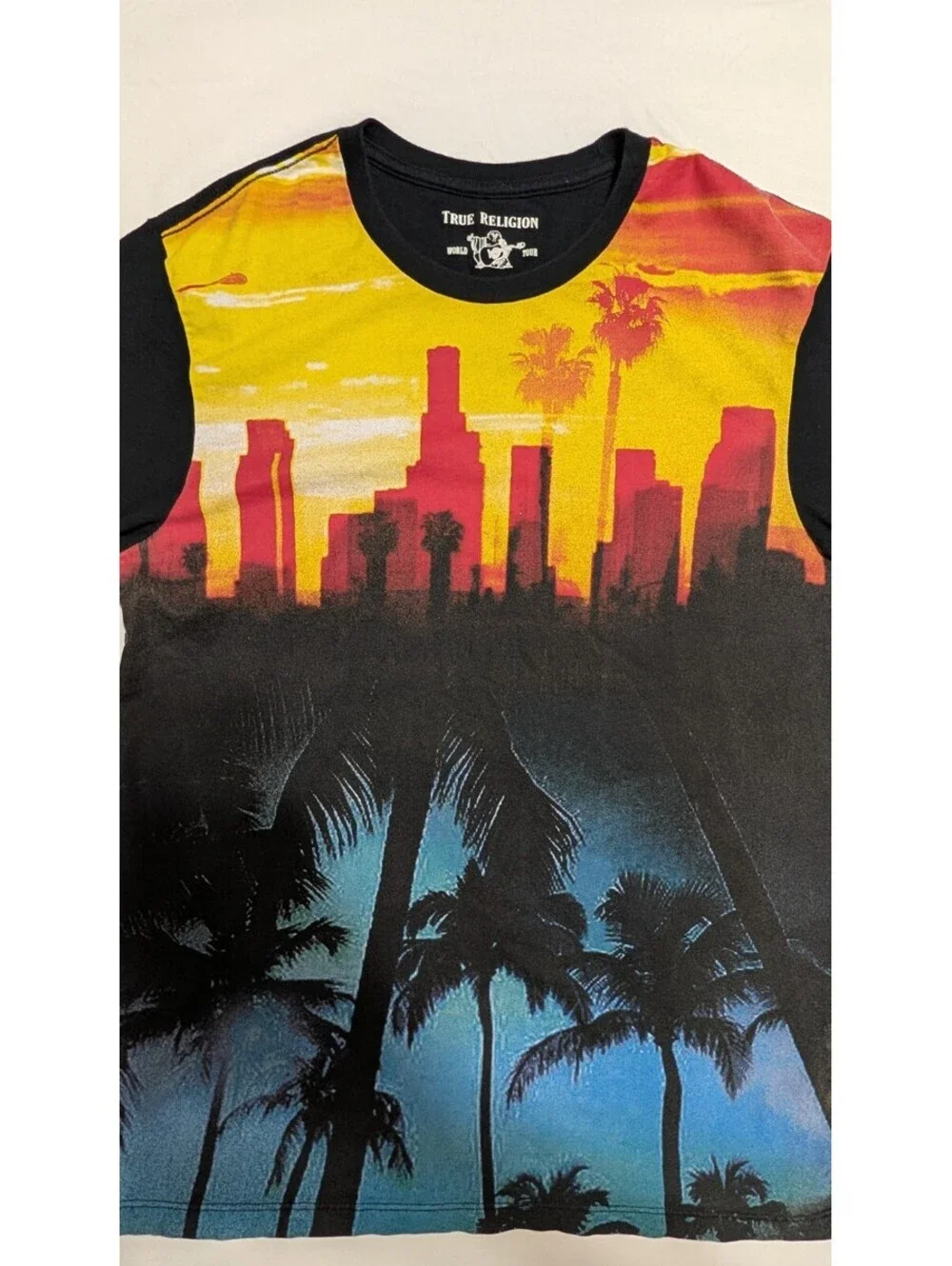 True Religion Men's Sunset City Buddha Tee Print Graphic Shirt Black S
